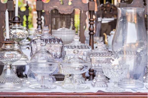 Display Vintage Glassware