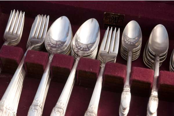  is it called flatware-Cultural Differences